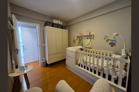 Apartamento à venda com 180m², 3 quartos e 3 vagasQuarto