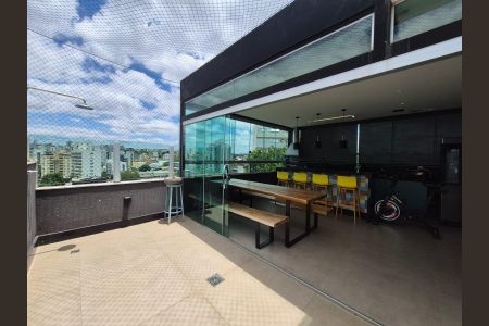 Apartamento à venda com 180m², 3 quartos e 3 vagasVaranda