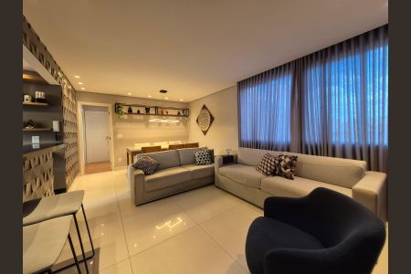 Apartamento à venda com 180m², 3 quartos e 3 vagasSala