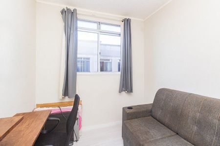 Quarto 2 de apartamento para alugar com 2 quartos, 52m² em Jardim Dona Leopoldina, Porto Alegre