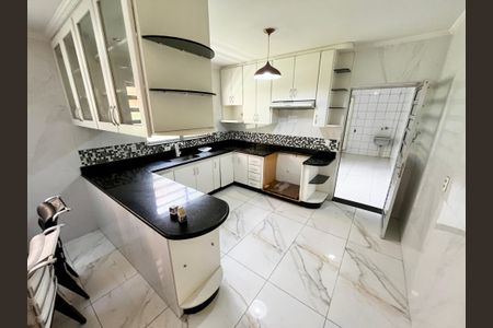 Casa para alugar com 150m², 3 quartos e 2 vagasCozinha