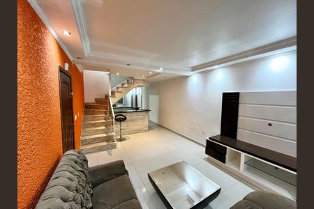 Sala de casa para alugar com 3 quartos, 150m² em Parque Nações Unidas, São Paulo