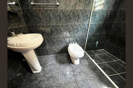 Casa para alugar com 150m², 3 quartos e 2 vagasBanheiro de Serviço