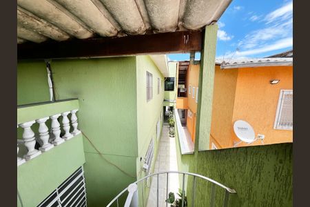 Casa para alugar com 150m², 3 quartos e 2 vagasEscada