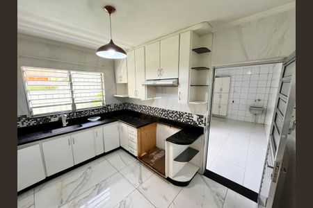 Casa para alugar com 150m², 3 quartos e 2 vagasCozinha