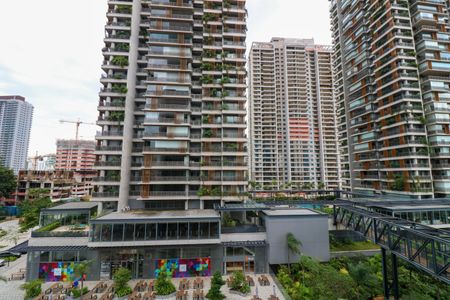 Apartamento à venda com 106m², 3 quartos e 1 vaga Apartamento à venda com 106m², 3 quartos e 1 vagaVaranda