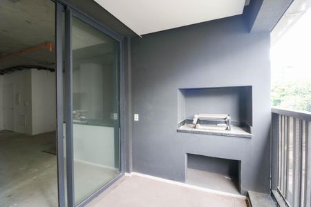 Apartamento à venda com 106m², 3 quartos e 1 vaga Apartamento à venda com 106m², 3 quartos e 1 vagaVaranda