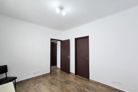 Casa à venda com 210m², 4 quartos e 1 vagaSala de TV