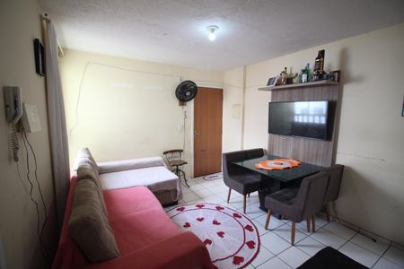 Sala de apartamento à venda com 2 quartos, 50m² em Diamante, Belo Horizonte