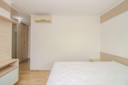 Apartamento para alugar com 125m², 3 quartos e 4 vagas Apartamento para alugar com 125m², 3 quartos e 4 vagasSuíte