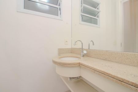 Apartamento para alugar com 125m², 3 quartos e 4 vagas Apartamento para alugar com 125m², 3 quartos e 4 vagasLavabo