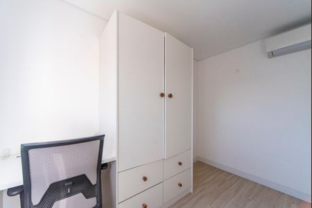 Apartamento à venda com 90m², 3 quartos e 2 vagasQuarto 2