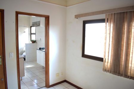 Sala de apartamento para alugar com 1 quarto, 37m² em Jardim Irajá, Ribeirão Preto