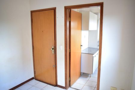 Sala de apartamento para alugar com 1 quarto, 37m² em Jardim Irajá, Ribeirão Preto