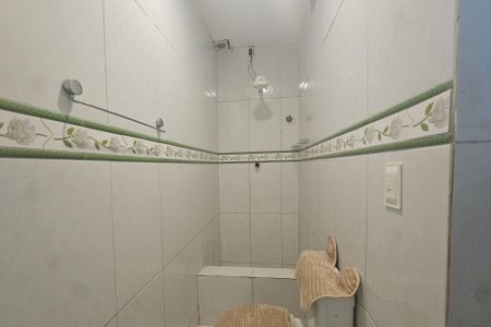 Casa para alugar com 100m², 2 quartos e sem vaga Casa para alugar com 100m², 2 quartos e sem vagaBanheiro da Suíte