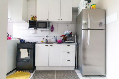 Apartamento à venda com 42m², 2 quartos e 1 vaga Apartamento à venda com 42m², 2 quartos e 1 vagaCozinha e Área de Serviço