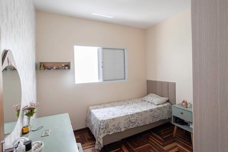 Casa à venda com 210m², 3 quartos e 2 vagas Casa à venda com 210m², 3 quartos e 2 vagasQuarto 2