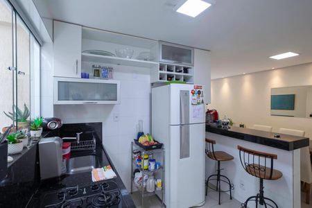 Casa à venda com 210m², 3 quartos e 2 vagas Casa à venda com 210m², 3 quartos e 2 vagasCozinha