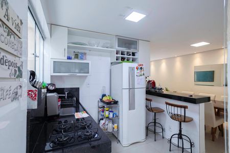 Casa à venda com 210m², 3 quartos e 2 vagas Casa à venda com 210m², 3 quartos e 2 vagasCozinha