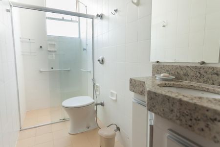 Apartamento para alugar com 75m², 3 quartos e 1 vaga Apartamento para alugar com 75m², 3 quartos e 1 vagaBanheiro da Suíte