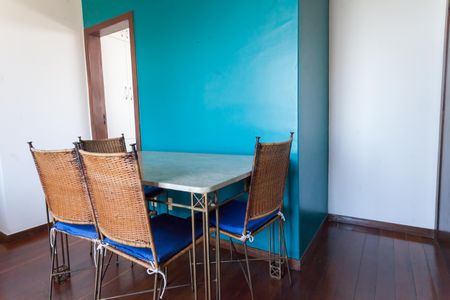 Apartamento para alugar com 75m², 3 quartos e 1 vaga Apartamento para alugar com 75m², 3 quartos e 1 vagaSala