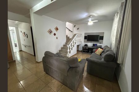 Sala de casa à venda com 4 quartos, 199m² em Jardim Rosa de Franca, Guarulhos