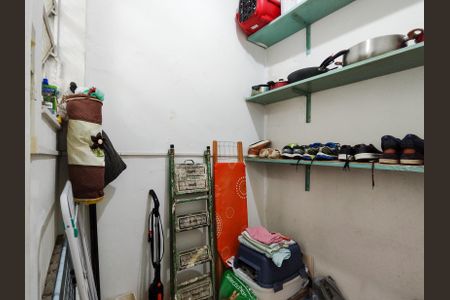 Apartamento à venda com 76m², 2 quartos e sem vagaQuarto de Serviço