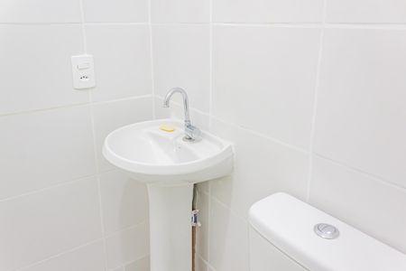 Apartamento para alugar com 34m², 2 quartos e sem vaga Apartamento para alugar com 34m², 2 quartos e sem vagaBanheiro