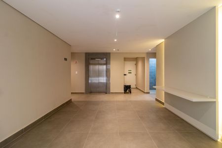 Apartamento para alugar com 34m², 2 quartos e sem vaga Apartamento para alugar com 34m², 2 quartos e sem vagaHall social