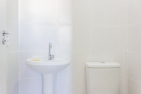 Apartamento para alugar com 34m², 2 quartos e sem vaga Apartamento para alugar com 34m², 2 quartos e sem vagaBanheiro