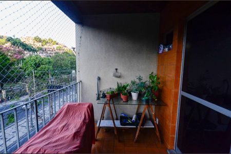 Apartamento para alugar com 72m², 2 quartos e 1 vaga Apartamento para alugar com 72m², 2 quartos e 1 vagaSala