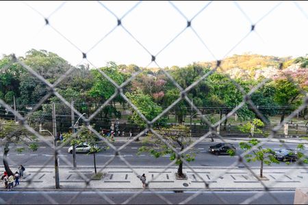 Apartamento para alugar com 72m², 2 quartos e 1 vaga Apartamento para alugar com 72m², 2 quartos e 1 vagaSuíte