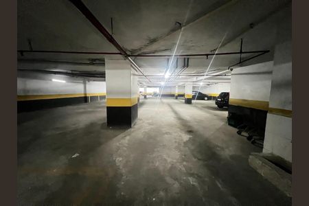 Apartamento para alugar com 72m², 2 quartos e 1 vaga Apartamento para alugar com 72m², 2 quartos e 1 vagaGaragem