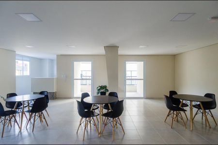 Apartamento à venda com 53m², 2 quartos e 1 vaga Apartamento à venda com 53m², 2 quartos e 1 vagaÁrea comum - Salão de festas