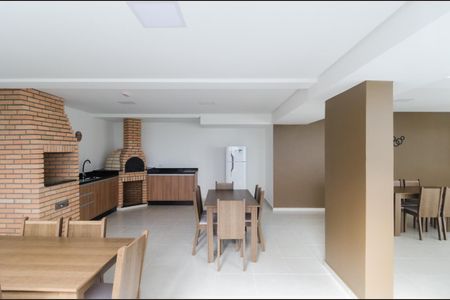 Apartamento à venda com 53m², 2 quartos e 1 vaga Apartamento à venda com 53m², 2 quartos e 1 vagaÁrea comum - Churrasqueira