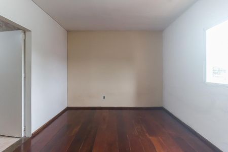 Casa para alugar com 250m², 3 quartos e 3 vagas Casa para alugar com 250m², 3 quartos e 3 vagasSuíte