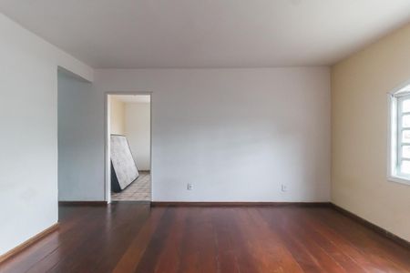 Sala de casa para alugar com 3 quartos, 250m² em Jardim Rodeio, Mogi das Cruzes