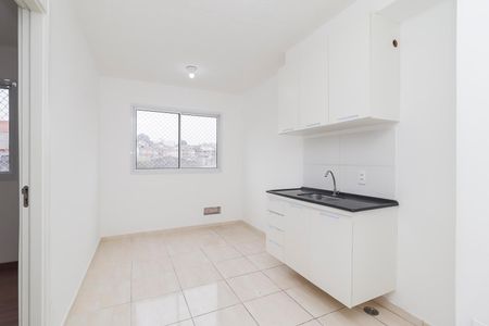 Sala/Cozinha de apartamento para alugar com 1 quarto, 36m² em Guaianases, São Paulo
