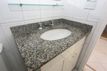 Apartamento para alugar com 74m², 3 quartos e 1 vagaBanheiro Social