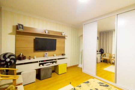 Casa à venda com 191m², 4 quartos e 2 vagasQuarto 1