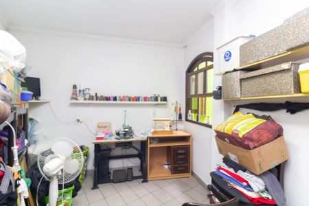 Casa à venda com 191m², 4 quartos e 2 vagasQuarto de Serviço