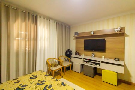 Casa à venda com 191m², 4 quartos e 2 vagasQuarto 1