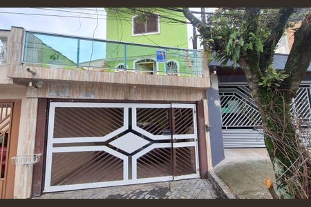 Casa à venda com 191m², 4 quartos e 2 vagasFachada