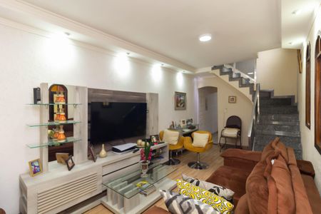 Casa à venda com 191m², 4 quartos e 2 vagasSala