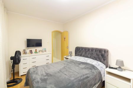 Casa à venda com 191m², 4 quartos e 2 vagasQuarto 3