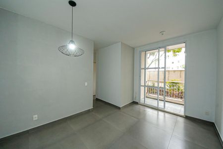 Sala de apartamento para alugar com 3 quartos, 60m² em Jardim Guairaca, São Paulo