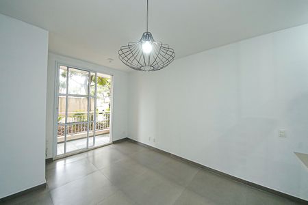 Sala de apartamento para alugar com 3 quartos, 60m² em Jardim Guairaca, São Paulo