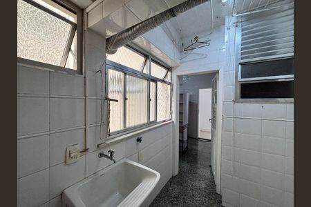 Apartamento à venda com 78m², 2 quartos e 2 vagasÁrea de serviço