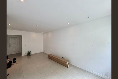 Apartamento à venda com 78m², 2 quartos e 2 vagasSala