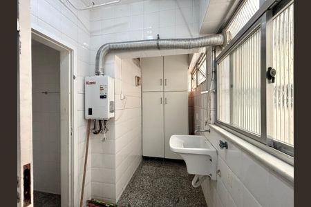 Apartamento à venda com 78m², 2 quartos e 2 vagasÁrea de serviço